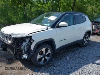 2018 Jeep Compass Latitude z VIN 3C4NJDBB2JT281182, wystawiony jako IAAI lot #42392069 z przebiegiem 112 758 mil mil oraz . Historia ofert i sprzedaży dostępna na DreamBid. Obrazek 17.