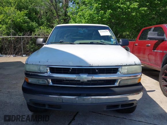 2004 Chevrolet Suburban LT with VIN 3GNEC16T04G341718, listed as a IAAI auction lot 41960398 with 228,523 mi miles. Bid and sale history available at carsss.com. Image 6.