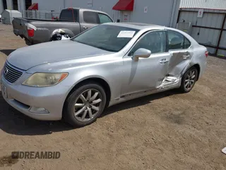 2009 Lexus LS 460 с VIN JTHCL46F495004008, выставлен на аукционе IAAI как лот 42467005 с пробегом 137 778 миль миль и . История ставок и продаж доступна на DreamBid. Изображение 17.