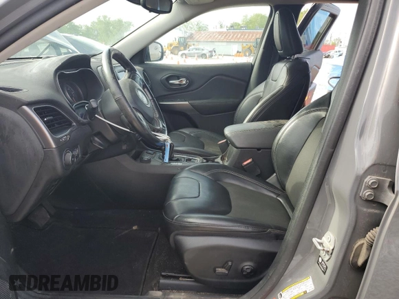 2021 Jeep Cherokee Latitude Plus с VIN 1C4PJMLB0MD111808, выставлен на аукционе Copart как лот 56181565 с пробегом 177 077 миль миль и Чистый • Clean title. История ставок и продаж доступна на DreamBid. Изображение 7.