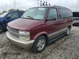 2005 Chevrolet Astro with VIN 1GNDM19X45B105140, listed as a Copart auction lot 73030384 with 92,184 mi miles and Salvage Title. Bid and sale history available at carsss.com. Image 1.