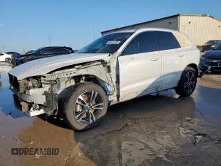 2021 Volvo XC60 Momentum with VIN YV4102DK7M1856551, listed as a Copart auction lot 53101455 with 106,000 mi miles and Salvage title. Bid and sale history available at DreamBid. Image 1.