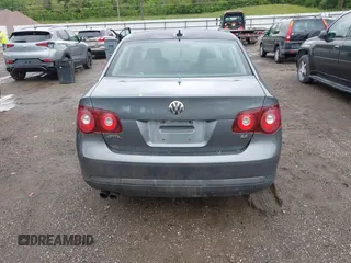 2009 Volkswagen Jetta SE with VIN 3VWRM71K19M049963, listed as a IAAI auction lot 42279906 with 157,290 mi miles and . Bid and sale history available at DreamBid. Image 16.