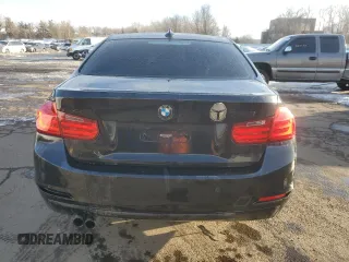 2015 BMW 3 Series 328i xDrive с VIN WBA3B5C59FF960920, выставлен на аукционе Copart как лот 45371575 с пробегом 136 260 миль миль и Списание • Salvage title. История ставок и продаж доступна на DreamBid. Изображение 6.