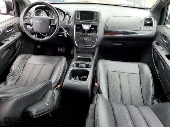 2014 Chrysler Town & Country S with VIN 2C4RC1HG6ER361073, listed as a Copart auction lot 55786985 with 258,233 mi miles and Clean Title. Bid and sale history available at DreamBid. Image 8.