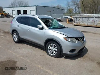 2015 Nissan Rogue SV z VIN KNMAT2MV7FP585690, wystawiony jako IAAI lot #42120008 z przebiegiem 140 717 mil mil oraz . Historia ofert i sprzedaży dostępna na DreamBid. Obrazek 1.