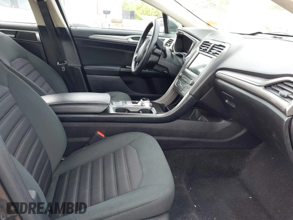 2017 Ford Fusion SE with VIN 3FA6P0H76HR411928, listed as a IAAI auction lot 42124817 with 88,184 mi miles and . Bid and sale history available at DreamBid. Image 5.