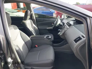2014 Toyota Prius Two with VIN JTDZN3EU7EJ000925, listed as a IAAI auction lot 41242260 with 109,388 mi miles and . Bid and sale history available at DreamBid. Image 5.