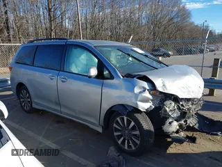 2019 Toyota Sienna LE with VIN 5TDJZ3DC4KS221245, listed as a IAAI auction lot 41455754 with 81,290 mi miles. Bid and sale history available at carsss.com. Image 1.