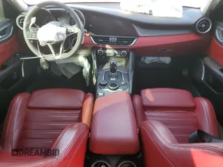 2019 Alfa Romeo Giulia Ti Sport with VIN ZARFAMBN8K7605679, listed as a Copart auction lot 80492424 with 27,295 mi miles and Salvage Title. Bid and sale history available at carsss.com. Image 8.