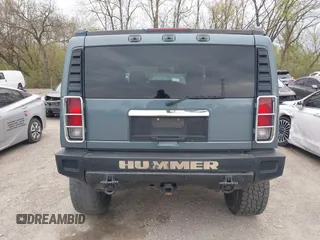 2005 Hummer H2 SUV z VIN 5GRGN23U95H100888, wystawiony jako IAAI lot #41937351 z przebiegiem 202 969 mil mil oraz . Historia ofert i sprzedaży dostępna na DreamBid. Obrazek 16.