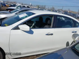 2018 Nissan Altima SR with VIN 1N4AL3AP6JC143033, listed as a IAAI auction lot 41829376 with Not Provided miles and . Bid and sale history available at carsss.com. Image 15.