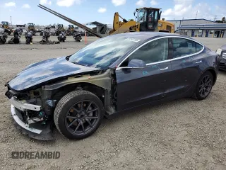 2019 Tesla Model 3 Mid Range with VIN 5YJ3E1EA1KF298858, listed as a Copart auction lot 51342795 with 118,050 mi miles and Salvage Title. Bid and sale history available at carsss.com. Image 1.