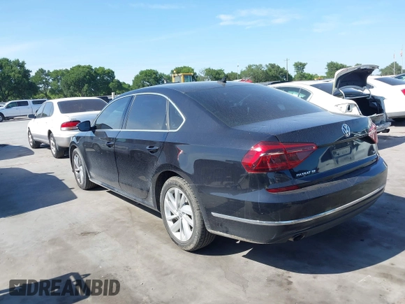 2018 Volkswagen Passat SE z VIN 1VWBA7A38JC013471, wystawiony jako IAAI lot #41997868 z przebiegiem 104 060 mil mil oraz . Historia ofert i sprzedaży dostępna na DreamBid. Obrazek 14.