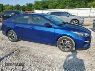 2021 Kia Forte LXS with VIN 3KPF24AD0ME361464, listed as a Copart auction lot 59199045 with 30,380 mi miles and Salvage title. Bid and sale history available at DreamBid. Image 4.
