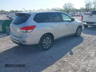 2014 Nissan Pathfinder S z VIN 5N1AR2MN0EC631828, wystawiony jako IAAI lot #42000263 z przebiegiem 181 121 mil mil oraz . Historia ofert i sprzedaży dostępna na DreamBid. Obrazek 4.