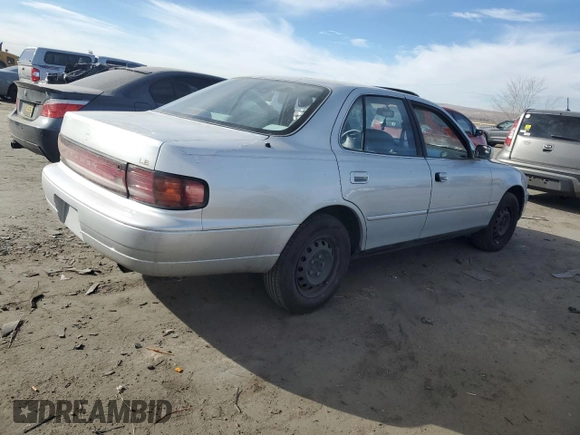 1993 Toyota Camry LE with VIN 4T1SK12E6PU251217, listed as a Copart auction lot 87254284 with 0 mi miles and Non Repairable. Bid and sale history available at carsss.com. Image 3.