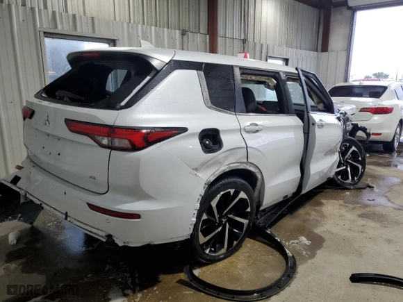2023 Mitsubishi Outlander SE with VIN JA4J3UA85PZ024107, listed as a Copart auction lot 53700964 with 0 mi miles and Salvage Title. Bid and sale history available at carsss.com. Image 3.