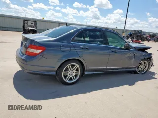 2008 Mercedes-Benz C 350 Sport z VIN WDDGF56X98R027676, wystawiony jako Copart lot #63007845 z przebiegiem 250 368 mil mil oraz Szkoda całkowita • Salvage title. Historia ofert i sprzedaży dostępna na DreamBid. Obrazek 3.