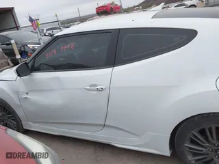 2013 Hyundai Veloster RE:MIX with VIN KMHTC6AD6DU135325, listed as a IAAI auction lot 41089948 with 238,459 mi miles. Bid and sale history available at carsss.com. Image 14.