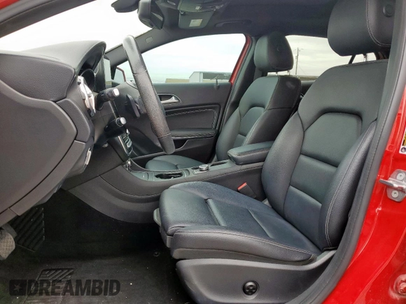 2019 Mercedes-Benz GLA 250 z VIN WDCTG4EBXKJ615138, wystawiony jako Copart lot #51328835 z przebiegiem 30 585 mil mil oraz Szkoda całkowita • Salvage title. Historia ofert i sprzedaży dostępna na DreamBid. Obrazek 7.