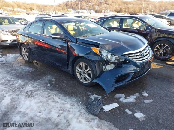 2013 Hyundai Sonata SE with VIN 5NPEC4AC4DH543471, listed as a IAAI auction lot 41267966 with 143,471 mi miles. Bid and sale history available at carsss.com. Image 1.
