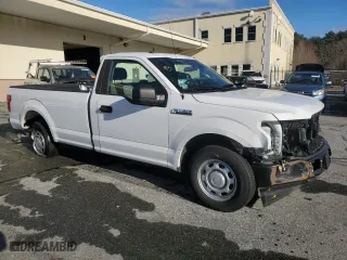 2019 Ford F-150 XL with VIN 1FTMF1CB1KKE30310, listed as a Copart auction lot 83669334 with 32,120 mi miles and Salvage Title. Bid and sale history available at carsss.com. Image 4.