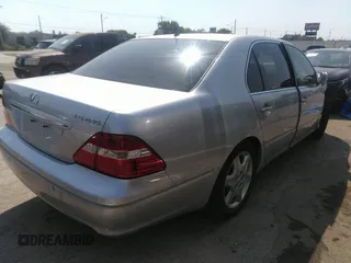 2005 Lexus LS 430 with VIN JTHBN36F955001986, listed as a IAAI auction lot 34319638 with 102,516 mi miles. Bid and sale history available at carsss.com. Image 4.
