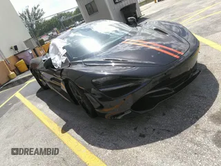 2018 McLaren 720S z VIN SBM14DCA9JW001142, wystawiony jako IAAI lot #42117797 z przebiegiem 15 654 mil mil oraz . Historia ofert i sprzedaży dostępna na DreamBid. Obrazek 1.
