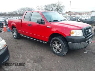 2006 Ford F-150 STX with VIN 1FTRX14W76NA63731, listed as a IAAI auction lot 41351456 with 390,659 mi miles. Bid and sale history available at carsss.com. Image 1.