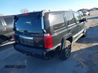 2007 Jeep Commander Limited z VIN 1J8HG58P57C621538, wystawiony jako IAAI lot #41433752 z przebiegiem 180 844 mil mil oraz . Historia ofert i sprzedaży dostępna na DreamBid. Obrazek 14.