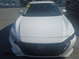 2024 Nissan Sentra SV z VIN 3N1AB8CV3RY280927, wystawiony jako IAAI lot #42809055 z przebiegiem 23 706 mil mil oraz . Historia ofert i sprzedaży dostępna na DreamBid. Obrazek 4.