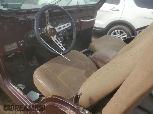 1978 Jeep CJ z VIN J8F83EH126023, wystawiony jako Copart lot #51271905 z przebiegiem 79 999 mil mil oraz Tytuł czysty. Historia ofert i sprzedaży dostępna na DreamBid. Obrazek 7.