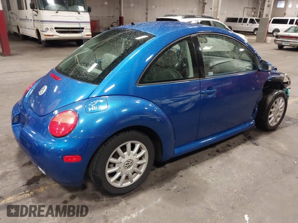 2004 Volkswagen New Beetle Coupe GLS with VIN 3VWCK31C14M421761, listed as a IAAI auction lot 41771431 with 76,184 mi miles. Bid and sale history available at carsss.com. Image 4.