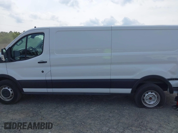 2023 Ford Transit Cargo с VIN 1FTBR1Y85PKC03205, выставлен на аукционе IAAI как лот 42113154 с пробегом 17 338 миль миль и . История ставок и продаж доступна на DreamBid. Изображение 14.