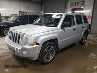 2009 Jeep Patriot z VIN 1J8FF48B09D204401, wystawiony jako Copart lot #86703374 z przebiegiem 166 136 mil mil oraz Nie do naprawy • Non repairable. Historia ofert i sprzedaży dostępna na DreamBid. Obrazek 1.