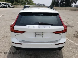 2020 Volvo V60 Momentum z VIN YV1102EK3L2359730, wystawiony jako Copart lot #57458344 z przebiegiem 20 251 mil mil oraz . Historia ofert i sprzedaży dostępna na DreamBid. Obrazek 6.
