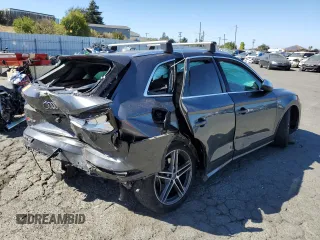 2018 Audi SQ5 Prestige with VIN WA1C4AFY8J2153908, listed as a Copart auction lot 67121434 with Not Provided miles and Salvage Title. Bid and sale history available at DreamBid. Image 3.