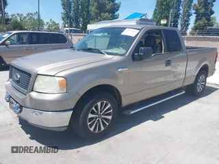 2004 Ford F-150 XL с VIN 1FTPX12504NA86539, выставлен на аукционе IAAI как лот 42235263 с пробегом 196 277 миль миль и . История ставок и продаж доступна на DreamBid. Изображение 2.