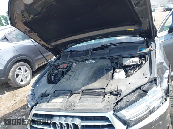 2018 Audi Q7 Prestige with VIN WA1VAAF75JD036199, listed as a IAAI auction lot 42557507 with 104,644 mi miles and . Bid and sale history available at DreamBid. Image 10.
