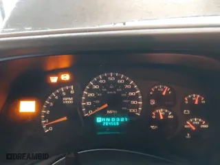 2001 Chevrolet Silverado 1500 LS with VIN 2GCEC19V811229792, listed as a IAAI auction lot 41844893 with 284,568 mi miles. Bid and sale history available at carsss.com. Image 7.