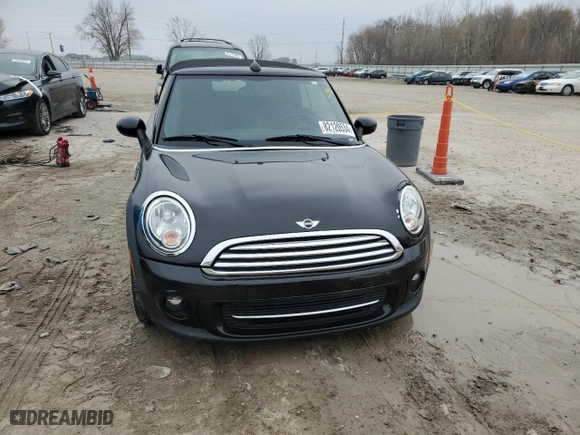 2012 MINI Cooper Convertible with VIN WMWZN3C51CT265589, listed as a Copart auction lot 82120534 with 83,604 mi miles and Clean Title. Bid and sale history available at carsss.com. Image 5.