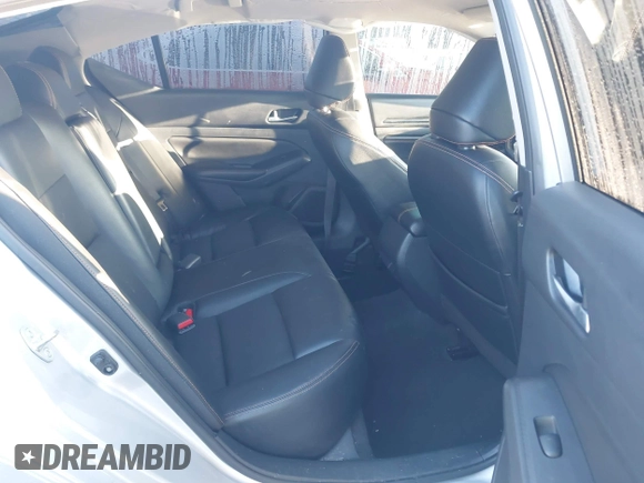 2022 Nissan Altima SR z VIN 1N4BL4CV3NN330052, wystawiony jako IAAI lot #41735544 z przebiegiem 39 782 mil mil oraz . Historia ofert i sprzedaży dostępna na DreamBid. Obrazek 8.