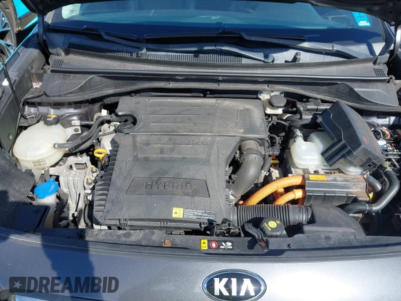 2018 Kia Niro EX with VIN KNDCC3LC6J5137430, listed as a IAAI auction lot 41804509 with 139,140 mi miles. Bid and sale history available at carsss.com. Image 10.