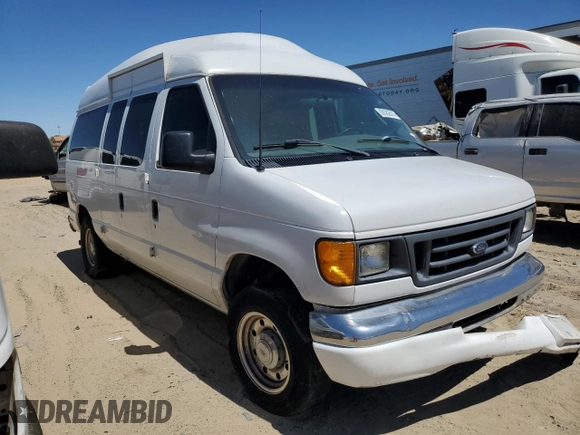 2003 Ford Econoline Cargo Recreational with VIN 1FDPE24L83HA48184, listed as a Copart auction lot 68382614 with 235,732 mi miles and Salvage Title. Bid and sale history available at DreamBid. Image 4.
