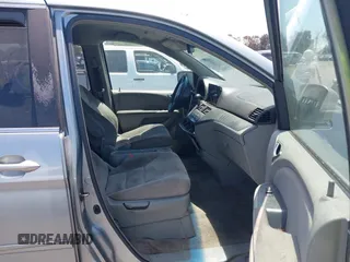 2005 Honda Odyssey EX with VIN 5FNRL38415B086709, listed as a IAAI auction lot 42308829 with 187,351 mi miles and . Bid and sale history available at DreamBid. Image 5.