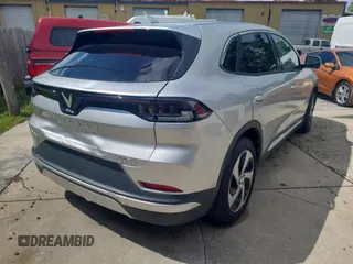 2023 VinFast VF 8 Eco с VIN RLLV1AEB5PH002749, выставлен на аукционе Copart как лот 61365875 с пробегом 5 916 миль миль и Списание • Salvage title. История ставок и продаж доступна на DreamBid. Изображение 4.