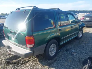 2000 Ford Explorer XLS z VIN 1FMZU62X3YUB73486, wystawiony jako IAAI lot #42542833 z przebiegiem 241 572 mil mil oraz . Historia ofert i sprzedaży dostępna na DreamBid. Obrazek 4.