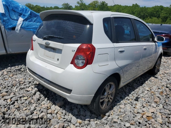 2011 Chevrolet Aveo 2LT z VIN KL1TG6DE4BB213890, wystawiony jako Copart lot #52505565 z przebiegiem 157 464 mil mil oraz Szkoda całkowita • Salvage title. Historia ofert i sprzedaży dostępna na DreamBid. Obrazek 3.