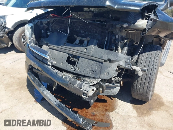 2017 Ford Expedition EL XLT with VIN 1FMJK1HT4HEA08227, listed as a IAAI auction lot 42045918 with 147,025 mi miles. Bid and sale history available at carsss.com. Image 6.